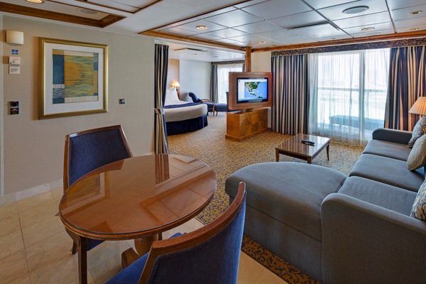 RCI, Brilliance of the Seas, Owner's Suite 3.jpg